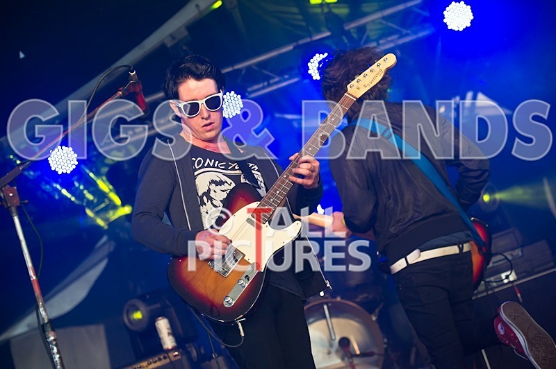 Gaa Gaas featuring Brobots-8 - THE GAA GAAS