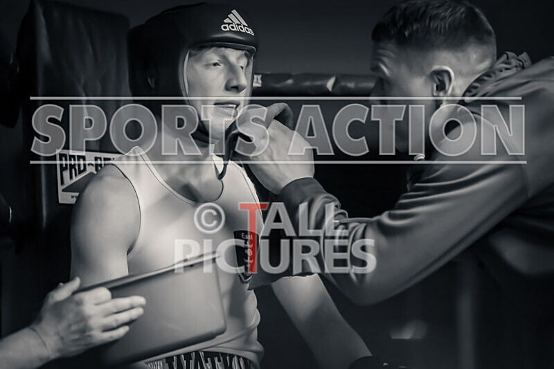 BOUT- 5 - Finn Walsh v Alix Watkins-36 - BOUT: 5 - Finn Walsh v Alix Watkins