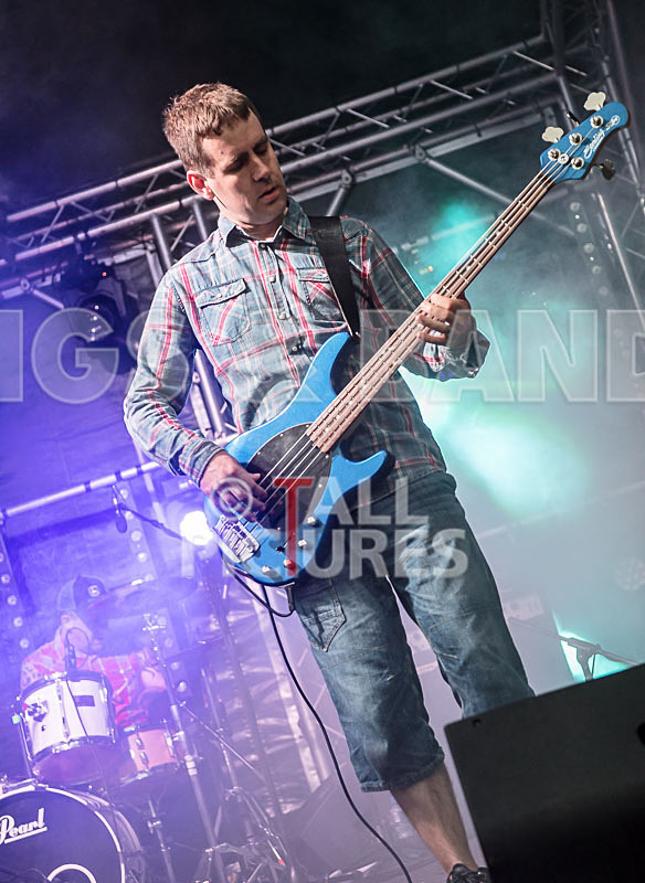 J-C The Looney Tunes Band-17 - J-C & THE LOONEY TUNES BAND