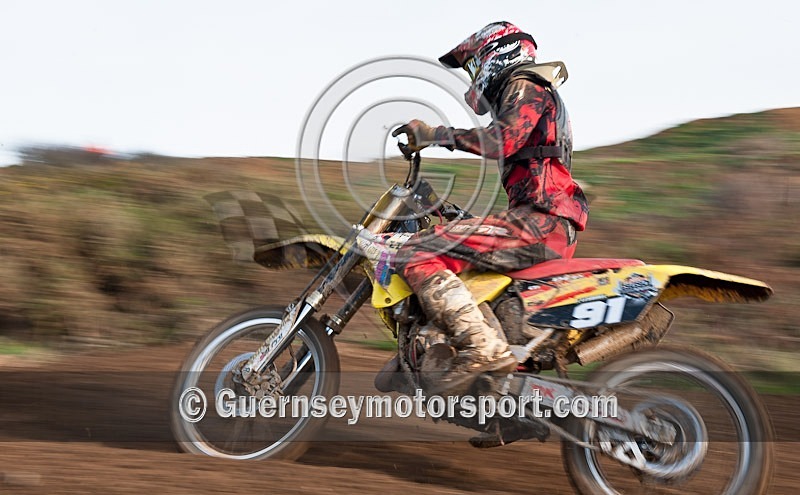 Moto-X_12-11-11-54 - MOTO-X_12-11-2011