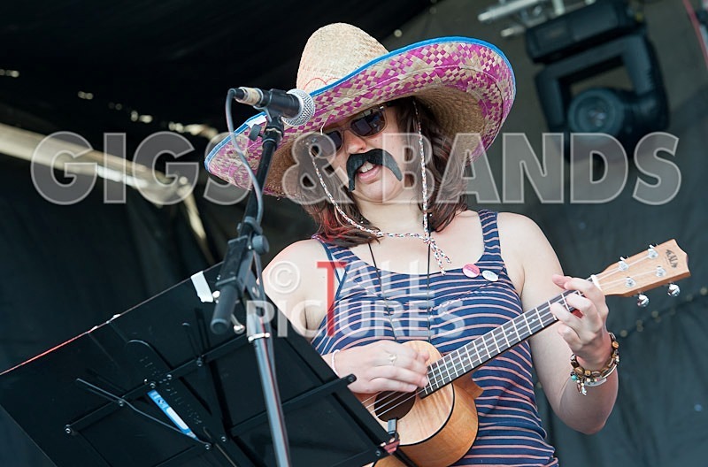 ukuladies-11 - UKULADIES!