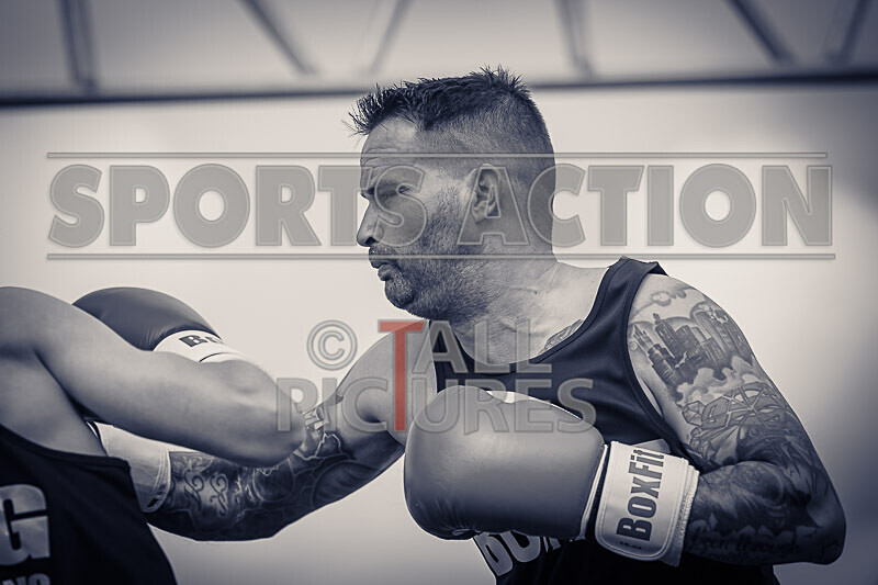 BOUT 3- Martin the not so Raging Bull Le Prevost v Ben Hizzy Hislop-27 - BOUT 3- Martin 'the not so Raging Bull' Le Prevost v Ben 'Hizzy' Hislop