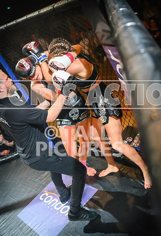 BOUT- 9 - Laura Douglas v Georgia Blumsom-40 - BOUT 9 - Laura Douglas v Georgia Blumsom