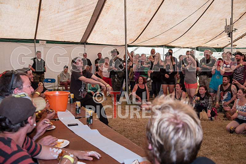 Chaos 2014_Chilli Pizza-14 - BURN-OUTS - TATTOOS & CHILLI