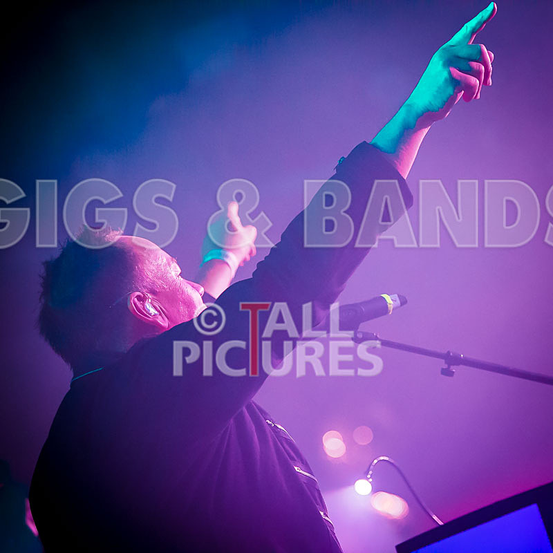 Fade2Grey-383 - FADE2GREY