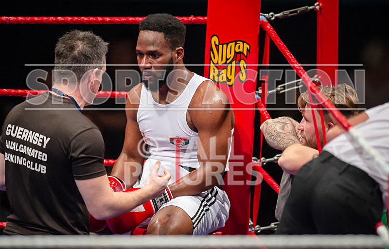 BOUT-13 - Oblie Botchway v Lewis Oakford-33 - BOUT-13 - Oblie Botchway v Lewis Oakford