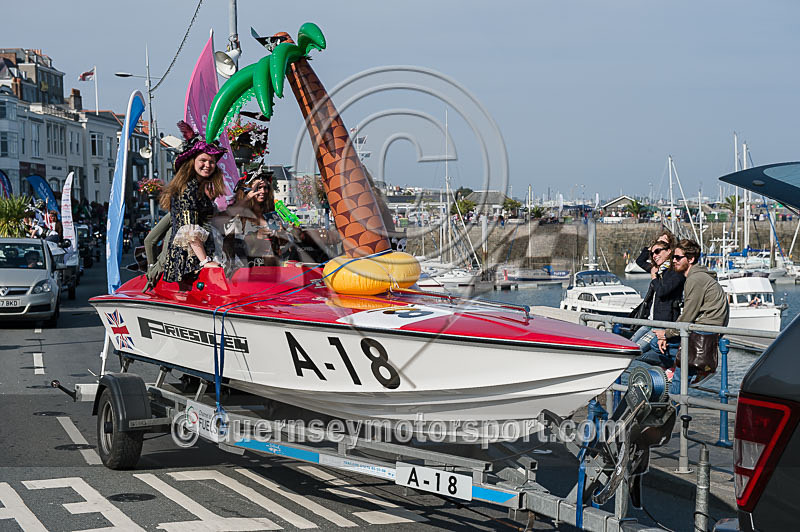 Powerboat Parade_2014-119 - UIM WORLD OFFSHORE CHAMPIONSHIP BOAT PARADE