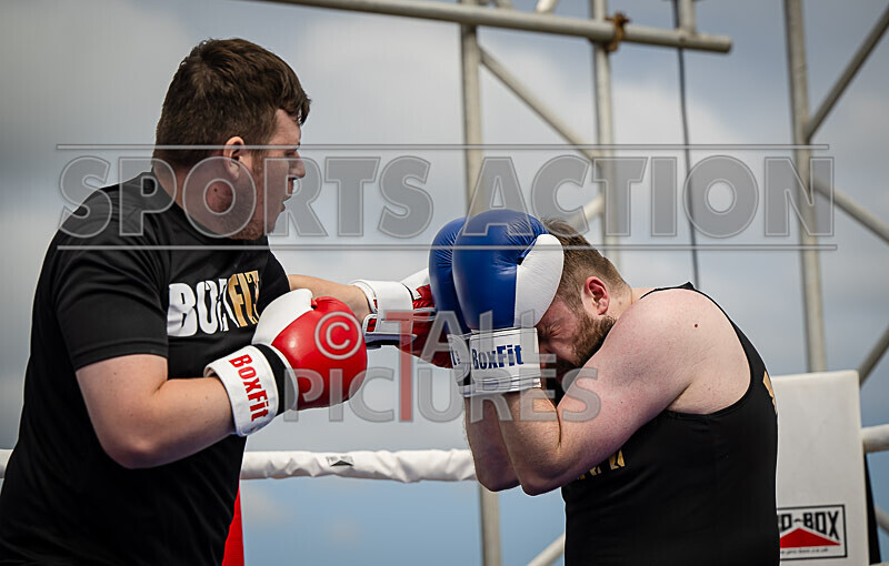 BOUT 1- Iron Mike Carre v Martin in Need of Help-26 - BOUT 1- 'Iron' Mike Carre v Martin 'in Need of' Help