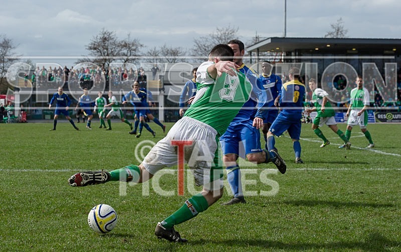 Guernsey FC v Raynes Park Vale-67 - GUERNSEY FC v RAYNES PARK VALE