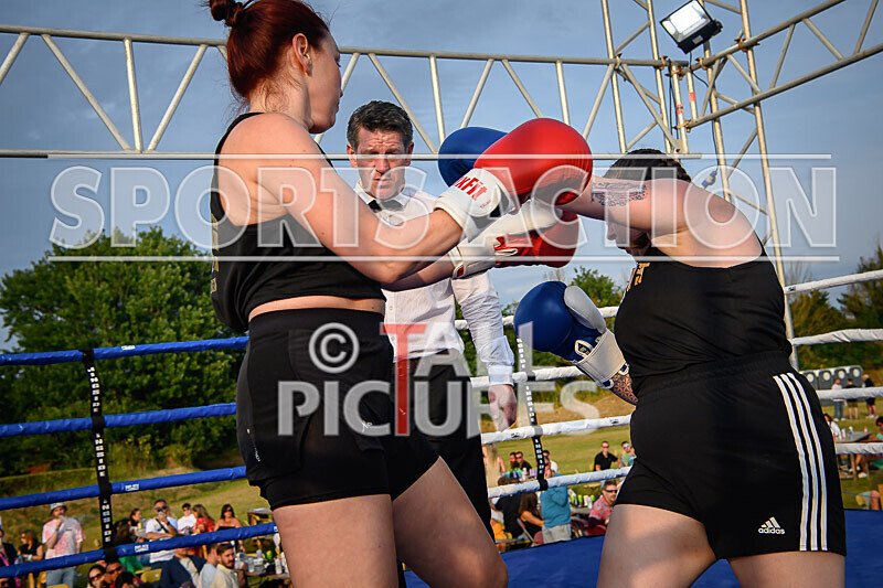 BOUT 10 - Ebony the Mallet Mollet v Lauren Thunder Damage Hallet-15 - BOUT 10 - Ebony 'the Mallet' Mollet v Lauren ' Thunder Damage' Hallet