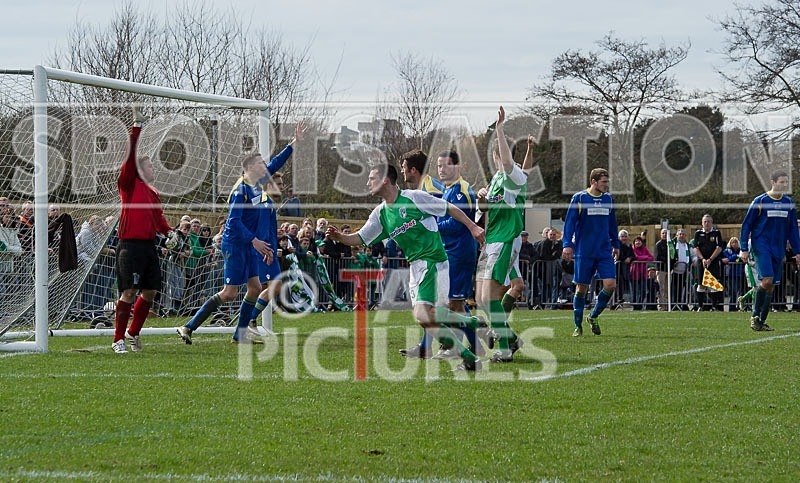 Guernsey FC v Raynes Park Vale-116 - GUERNSEY FC v RAYNES PARK VALE