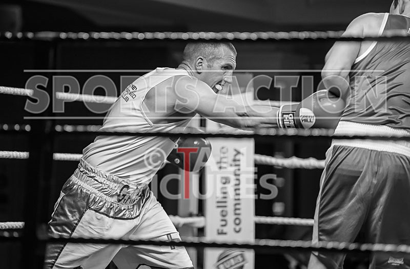 BOUT-8 Jimmy Lesbirel v Stephen Phillips-39 - BOUT-8 Jimmy Lesbirel v Stephen Phillips