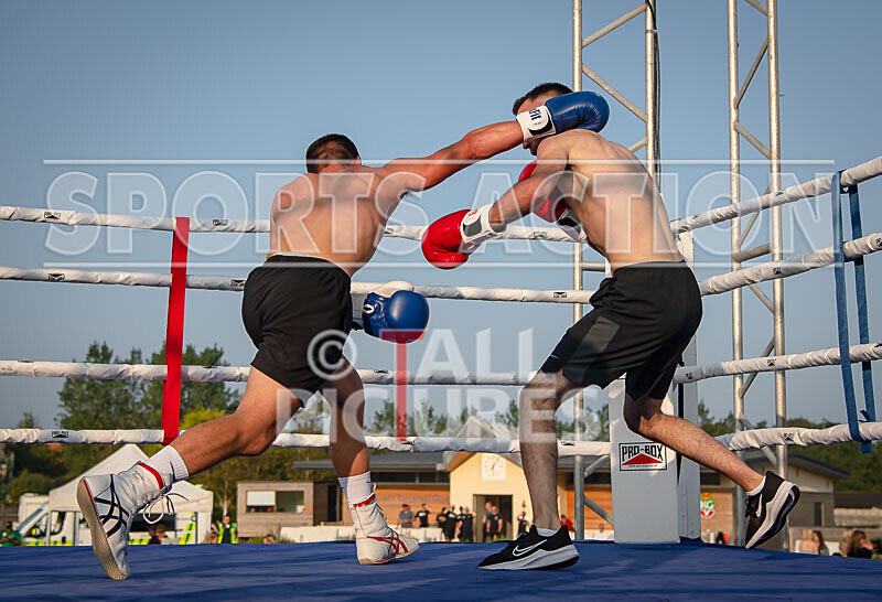 BOUT 10 - Myles -Dangerous- Duquemin v Jordan -the Rookie- Redwood-14 - BOUT 10 - Myles 'Dangerous' Duquemin v Jordan 'the Rookie' Redwood