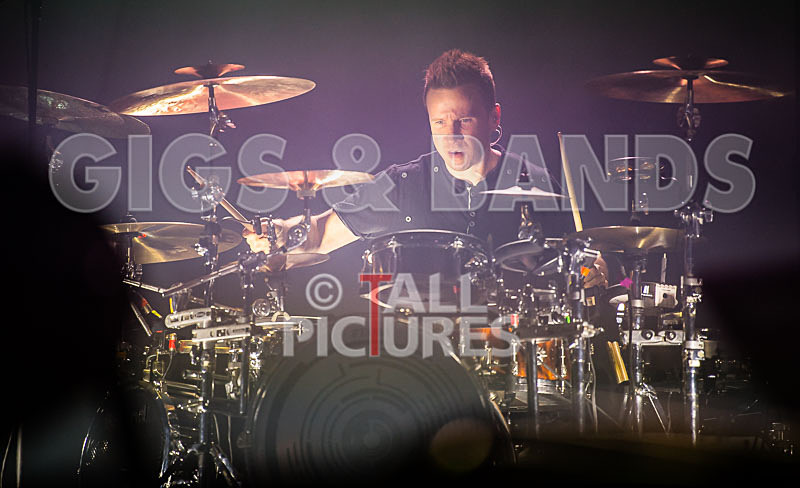 Pendulum Live-23 - PENDULUM LIVE