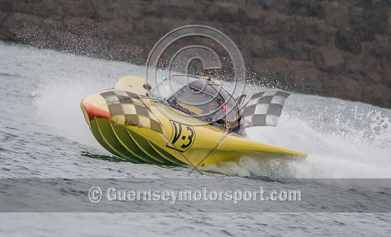Powerboats_08-10-2016-46 - GPA STANLEY GIBBONS SERIES_RACE-9