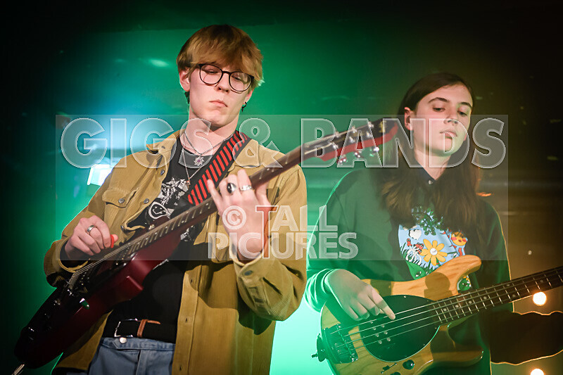 Bonnie and the Others-26 - BONNIE AND THE OTHERS