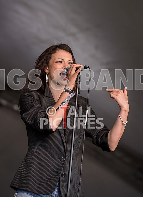 Kitten  The Hip-5 - KITTEN & THE HIP