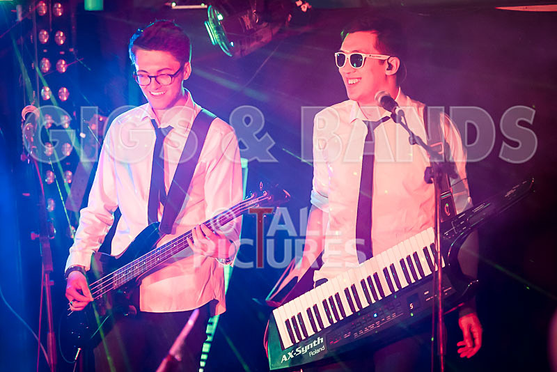 The Erawigs-81 - THE ERAWIGS