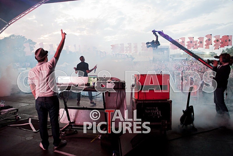 Chase  Status-7 - CHASE & STATUS