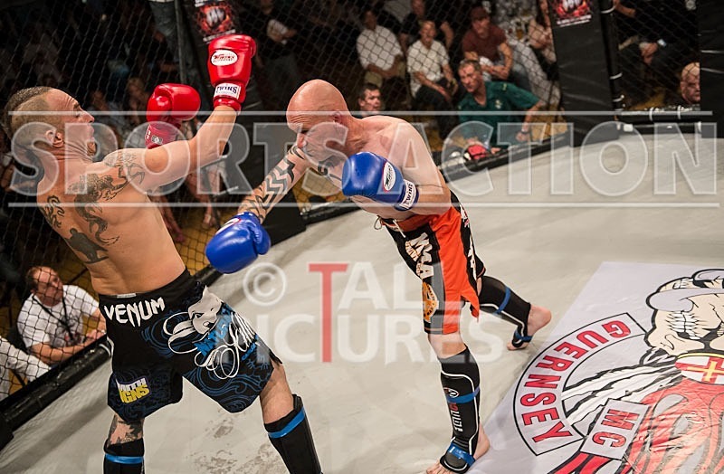 Cage Fighting_2012_Bout 10-12 - BOUT-10