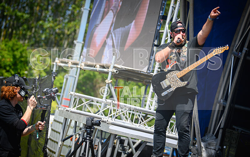 Underdog-150 - UNDERDOG