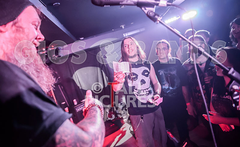 Metal to the Masses_2014-13 - METAL 2 THE MASSES 2014_THE ATMOSPHERE