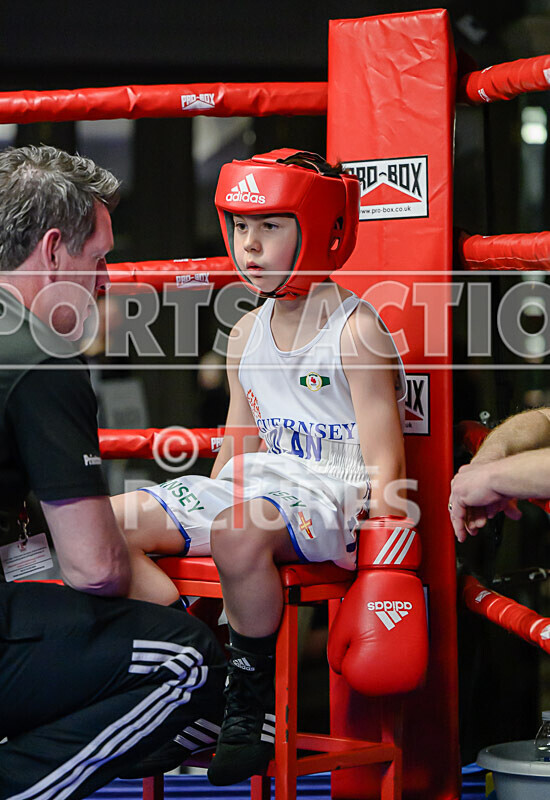 BOUT- 1 - Nolan Buddery v Frankie Veron-17 - BOUT 1 - Nolan Buddery v Frankie Veron