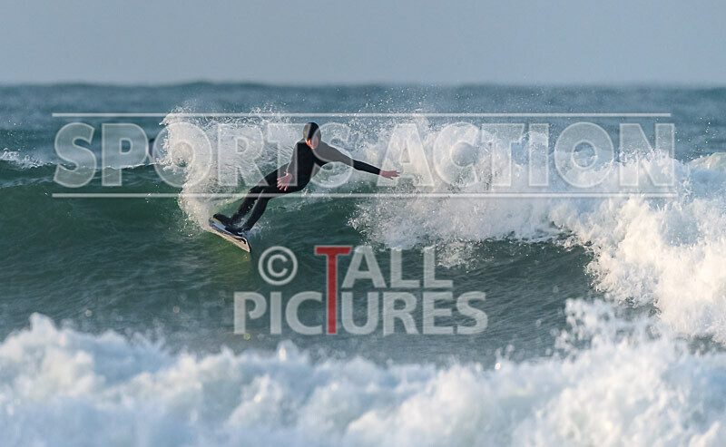 Surfing_New Years Eve 2021-117 - NEW YEARS EVE SURFING 2021