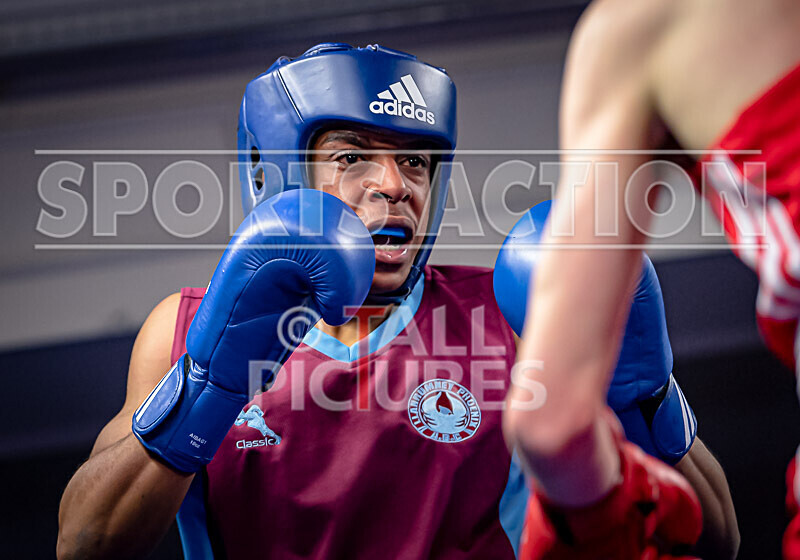 BOUT 3_Luc Langlois v Jaspe Kibiedi-33 - BOUT 3_Luc Langlois v Jaspe Kibiedi
