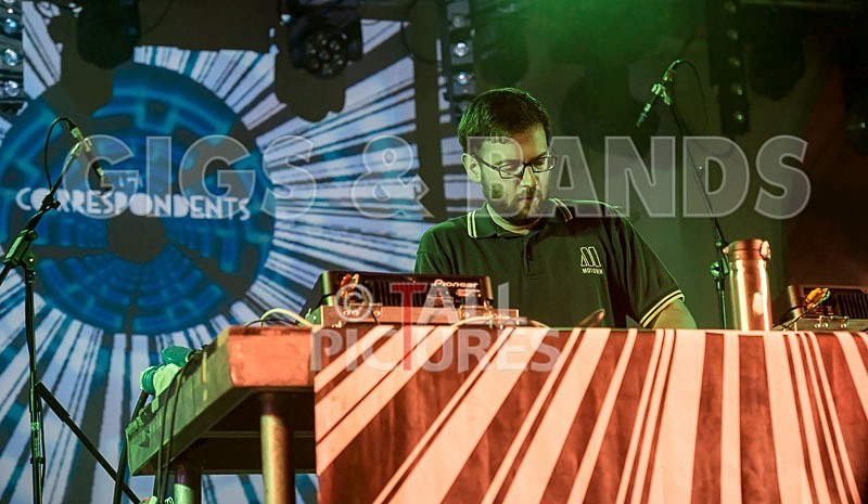 The Correspondants-17 - THE CORRESPONDANTS