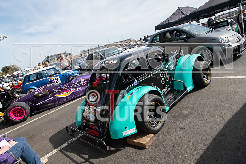 GMCCC Hill Climb_18-04-2022_The Pits-35 - AROUND THE PITS......