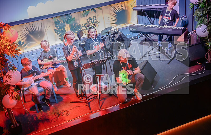 SoPM Jersey Easter Elementary School 2023-118 - SoPM JERSEY_EASTER SCHOOL & BUSKING