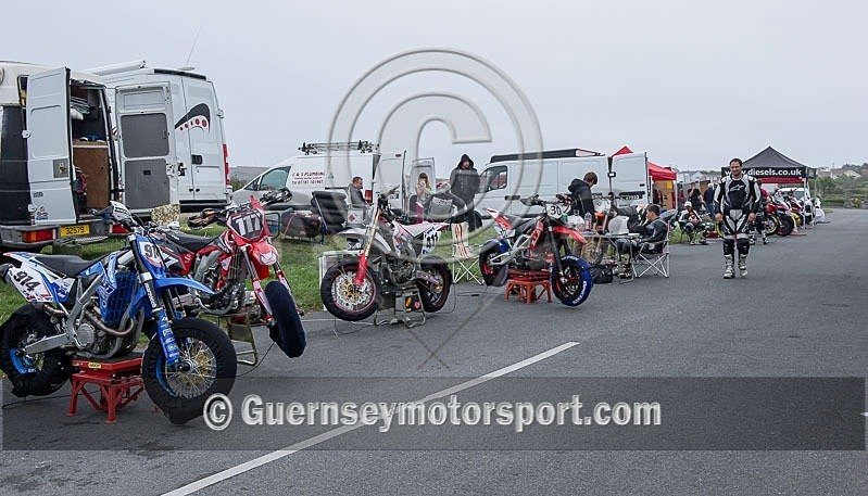 Alderney Hill Scene_2013-16 - ALDERNEY HILL CLIMB 2013 - ATMOSPHERE