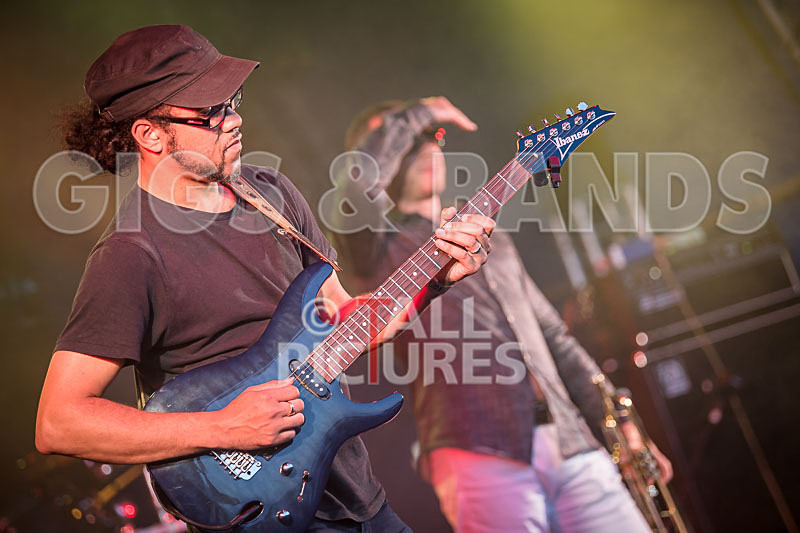 Jah Wobble  The Invaders of the Heart-39 - JAH WOBBLE & THE INVADERS OF THE HEART