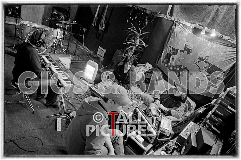 Teaspoonriverneck Studio Session-146_BW - TEASPOONRIVERNECK