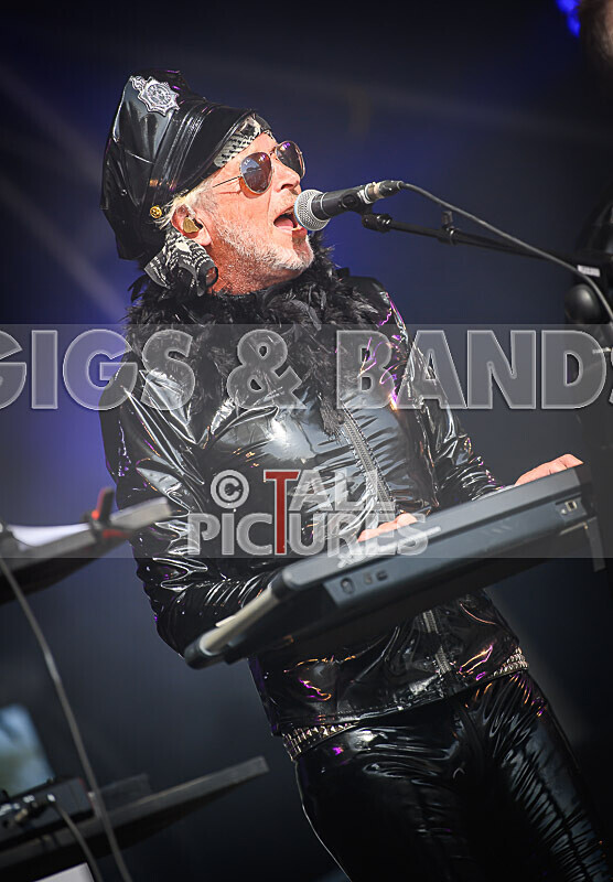 Fade 2 Grey-486 - FADE 2 GREY