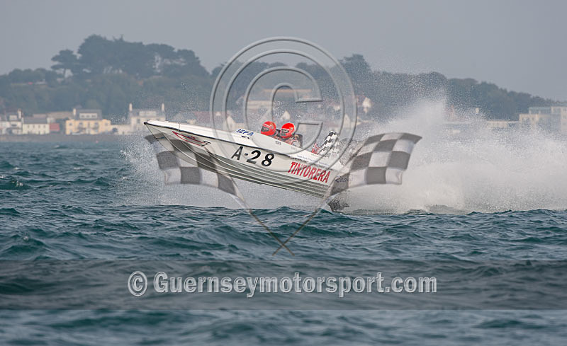 Worlds Powerboats_2014_Race-2-137 - UIM CLASS 3A & 3B WORLD OFFSHORE CHAMPIONSHIP_RACE-2