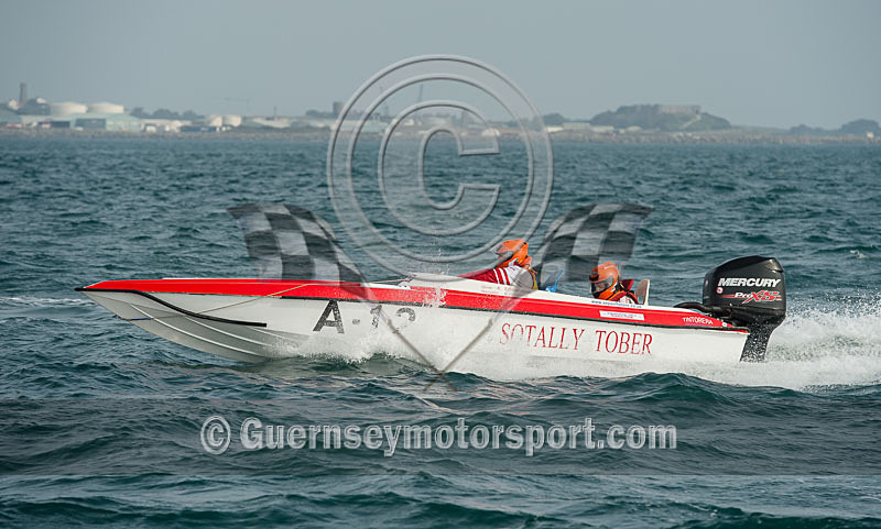 Worlds Powerboats_2014_Race-2-212 - UIM CLASS 3A & 3B WORLD OFFSHORE CHAMPIONSHIP_RACE-2