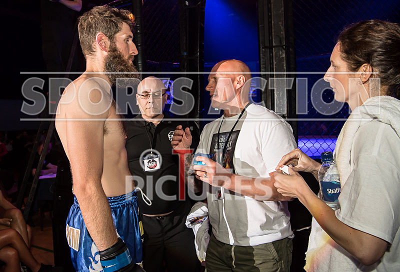 Will Edinburgh v Jacek Pazola-1 - BOUT 4 Will Edinburgh v Jacek Pazola