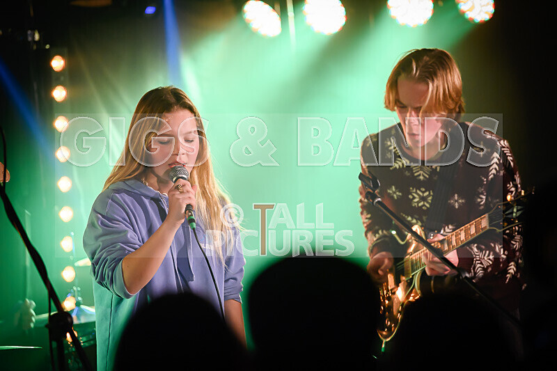 Motionless-12 - MOTIONLESS