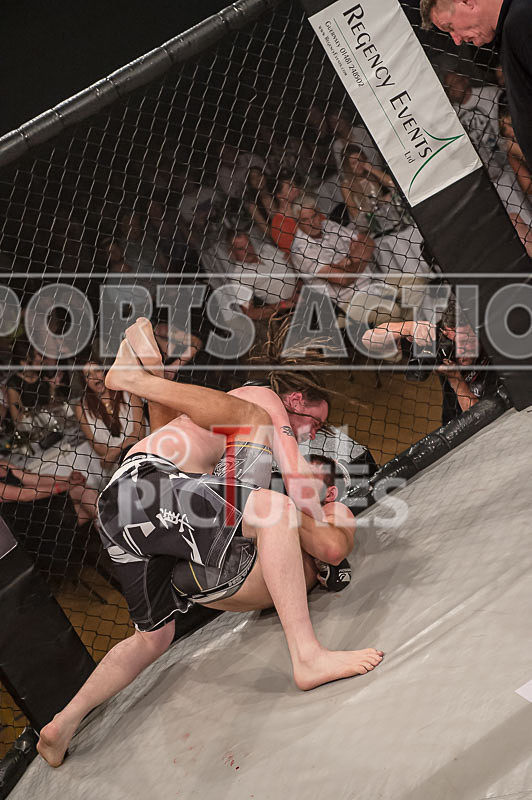 Chris Martin v Luke Riley-9 - BOUT 13