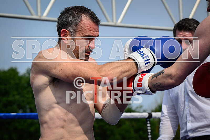 BOUT 2 - Roland 30 Seconds Archer v Sam Heart Breaker Catto-3 - BOUT 2 - Roland '30 Seconds' Archer v Sam 'Heart Breaker' Catto