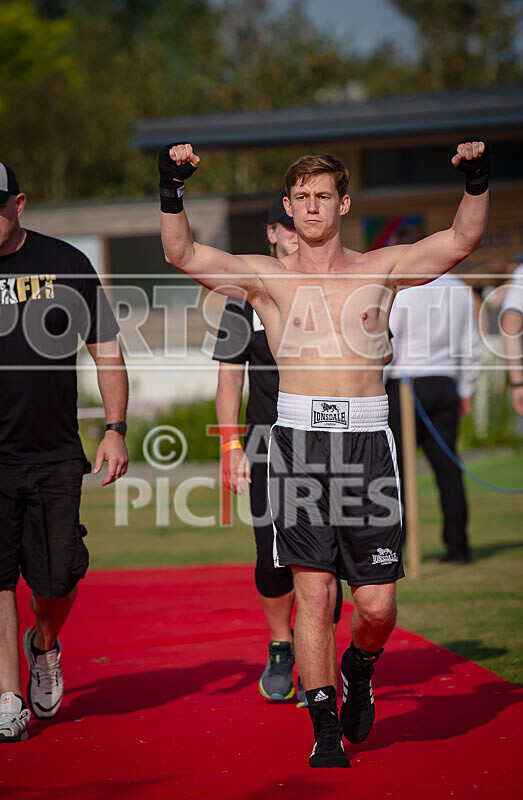 BOUT 7 - Brandon -Bravehart- Ashplant v Martin -the not so Ranging Bul - BOUT 7 - Brandon 'Bravehart' Ashplant v Martin 'the not so Ranging Bull' Le Prevost