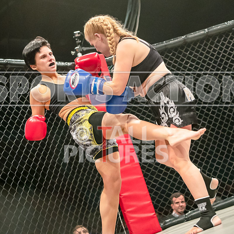 BOUT-7- Carol Crowther v Charise Mourant-37 - BOUT-7 Carol Crowther v Charise Mourant