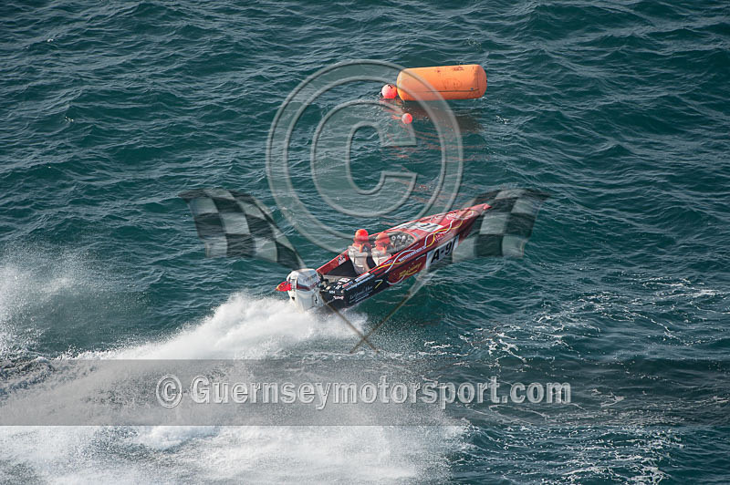 Worlds Powerboats_2014_Race-1-387 - UIM CLASS 3A & 3B WORLD OFFSHORE CHAMPIONSHIP_RACE-1