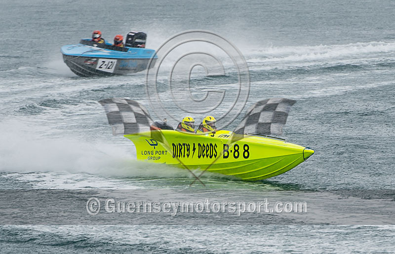 Powerboats_08-10-2016-3 - GPA STANLEY GIBBONS SERIES_RACE-9