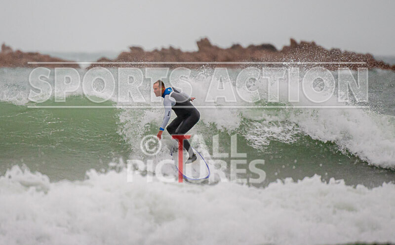 Surfing_01-11-2020-39 - SURFING AT VAZON BAY GUERNSEY
