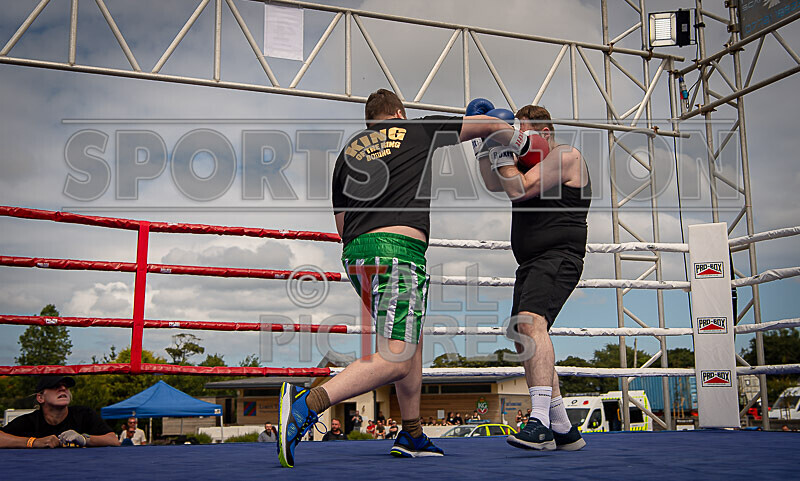 BOUT 1- Iron Mike Carre v Martin in Need of Help-34 - BOUT 1- 'Iron' Mike Carre v Martin 'in Need of' Help