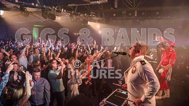 Fade2Grey-399 - FADE2GREY