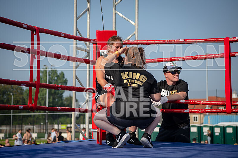 BOUT 5 - Emma -the Mentalist- Martin v Katie -the Lioness- Le Tissier- - BOUT 5 - Emma 'the Mentalist' Martin v Katie 'the Lioness' Le Tissier